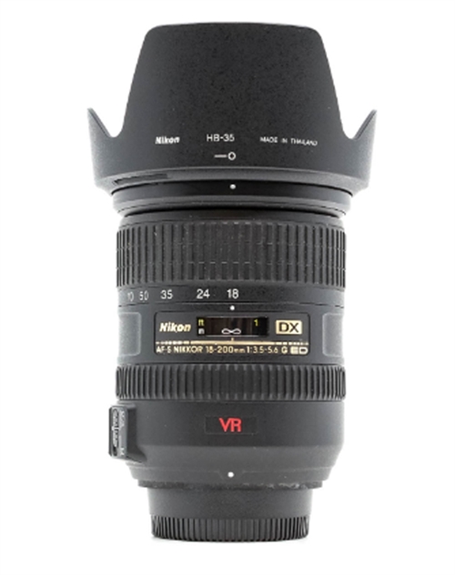 Nikon AF-S 18-200mm G ED DX VR